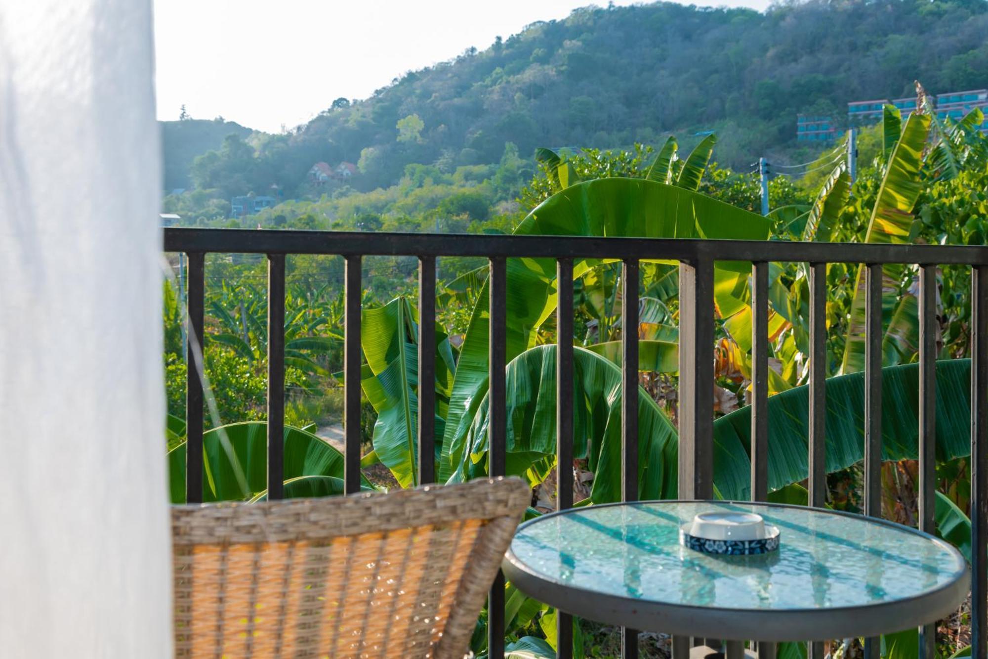 Kraam Silhouette Hotel And Cafe Phuket Chalong Exterior foto